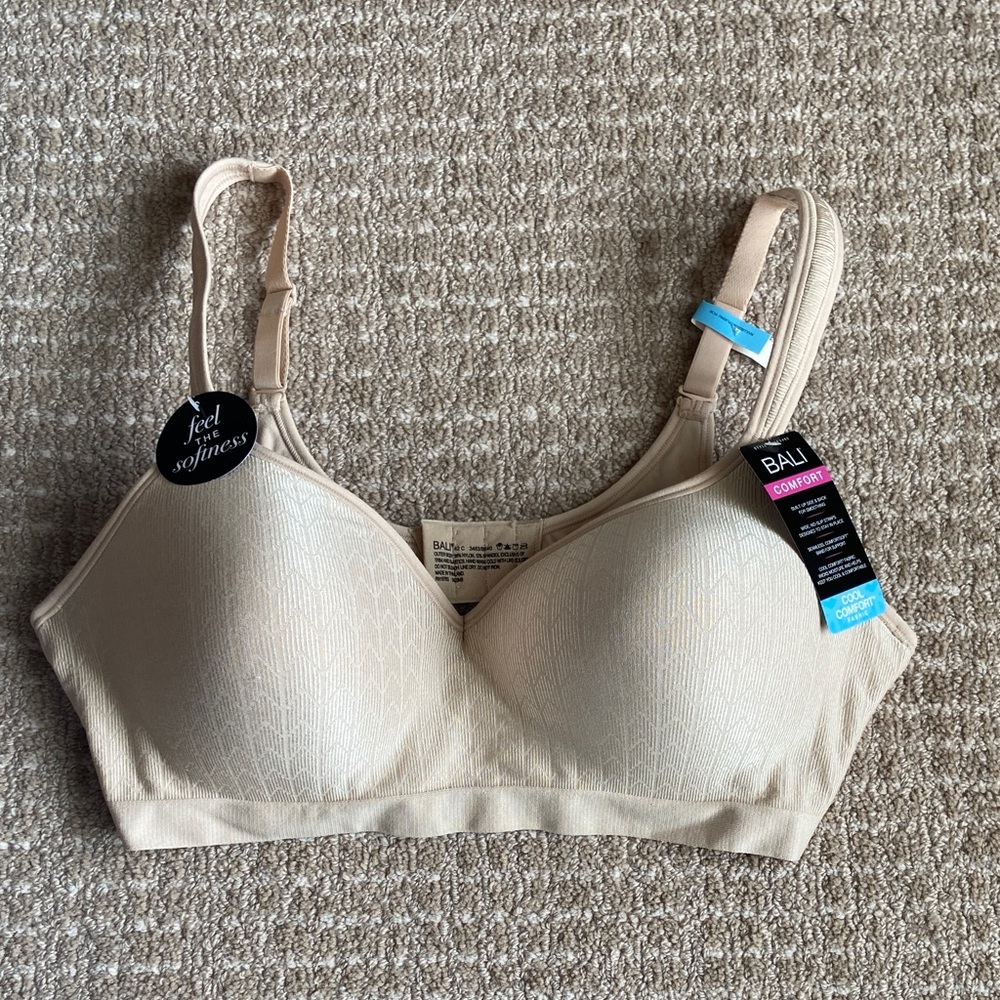 Bali Women's Soft Beige Comfort‎ Bra 42C